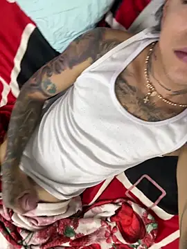 Snapshot of tu_flaco_sexx chatting on 12/15/25, 09:41 tu flaco sexx online show from 12/15/25, 09:41