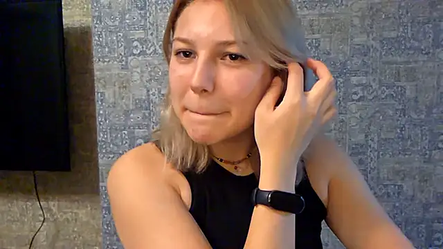 ShinyJules online show from 11/29/25, 02:53