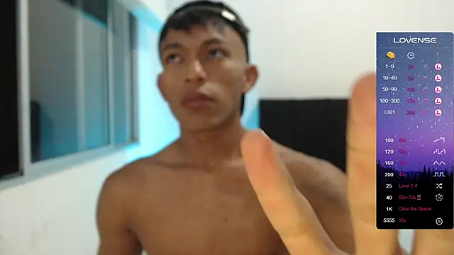 Snapshot of santinaughty chatting on 12/03/25, 12:07 santinaughty online show from 12/03/25, 12:07