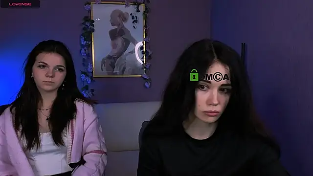 Snapshot of mikameovv chatting on 12/19/25, 09:11 mikameovv online show from 12/19/25, 09:11