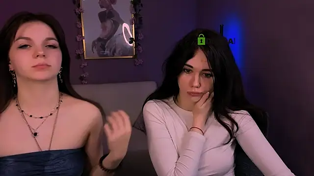 Snapshot of mikameovv chatting on 01/05/26, 08:34 mikameovv online show from 01/05/26, 08:34