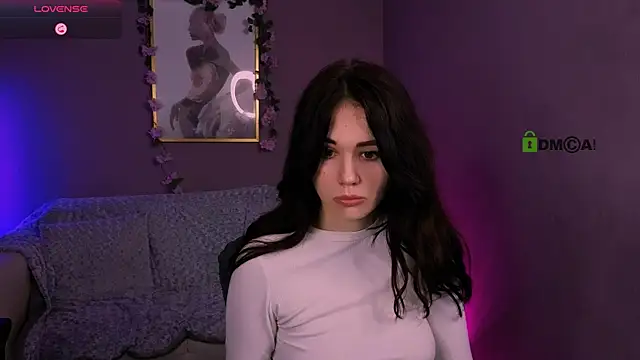 Snapshot of mikameovv chatting on 01/14/26, 08:25 mikameovv online show from 01/14/26, 08:25