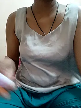Snapshot of Rukmadi_hot chatting on 05/08/26, 04:29 Rukmadi hot online show from 05/08/26, 04:29