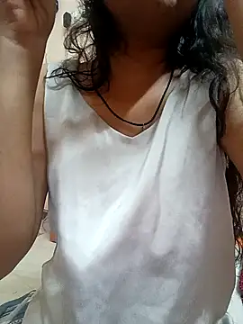 Snapshot of Rukmadi_hot chatting on 05/14/26, 03:35 Rukmadi hot online show from 05/14/26, 03:35
