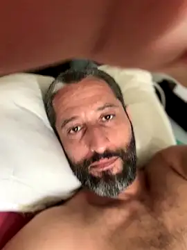 Snapshot of Calientesensible chatting on 12/20/25, 07:54 Calientesensible online show from 12/20/25, 07:54