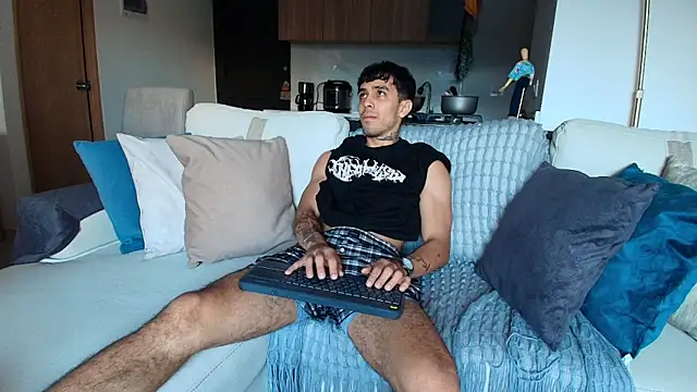 Snapshot of liorvante chatting on 01/16/26, 10:14 liorvante online show from 01/16/26, 10:14