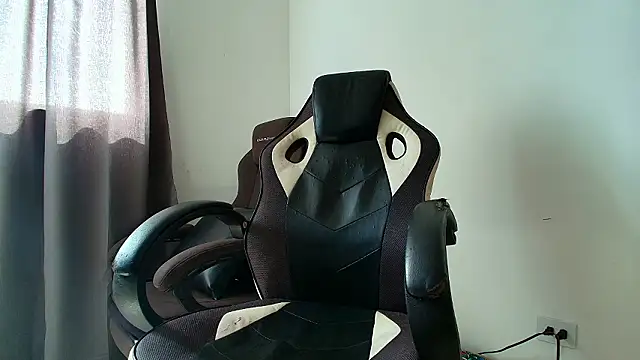 Snapshot of liorvante chatting on 02/04/26, 03:07 liorvante online show from 02/04/26, 03:07