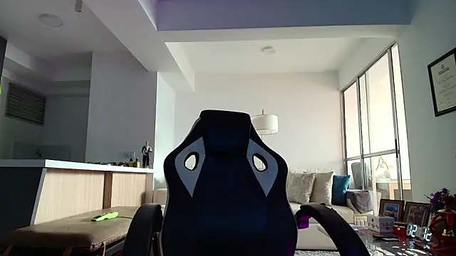 Snapshot of liorvante chatting on 02/12/26, 01:39 liorvante online show from 02/12/26, 01:39