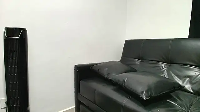 Snapshot of liorvante chatting on 04/07/26, 01:28 liorvante online show from 04/07/26, 01:28