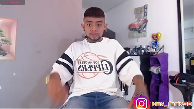 BASTIAN NICOLAS  online show from 06/05/26, 04:56