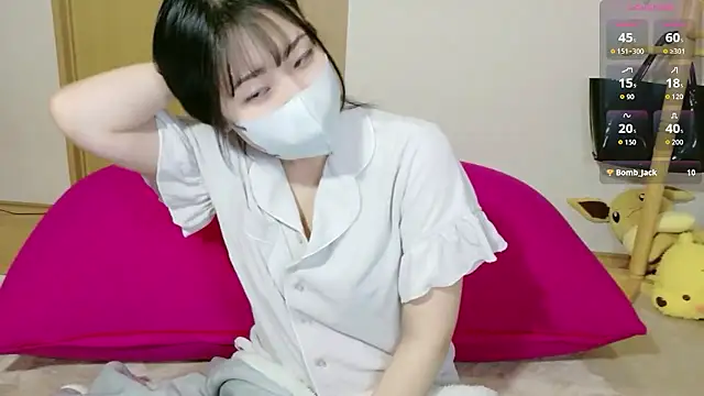 Snapshot of shiorin_3 chatting on 03/18/26, 10:40 shiorin 3 online show from 03/18/26, 10:40