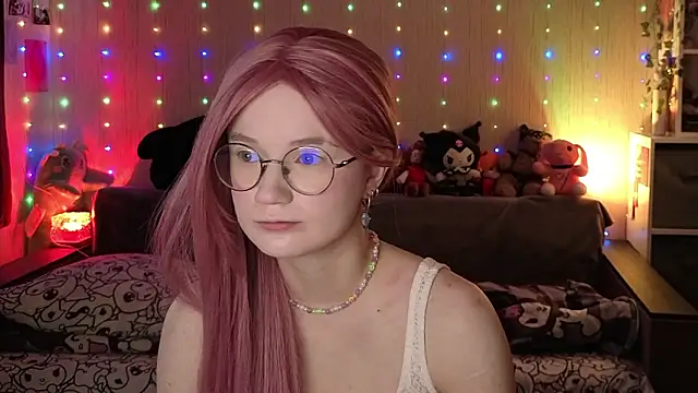 Kitty smalltits online show from 03/04/26, 06:08