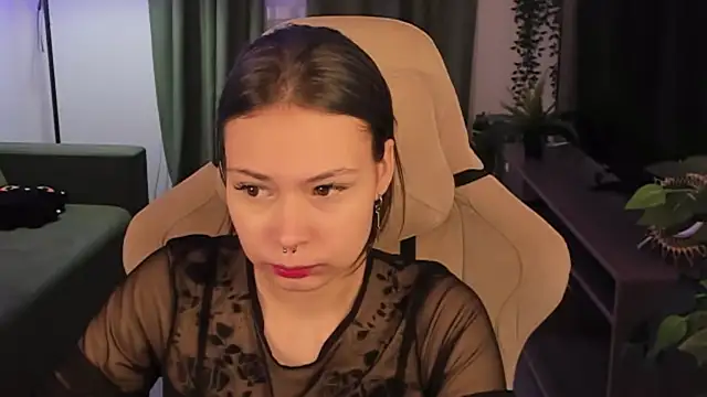 ReikoAckerman online show from 12/15/25, 05:44