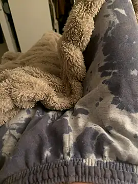 Snapshot of ResponsibleAir2 chatting on 11/30/25, 10:41 ResponsibleAir2 online show from 11/30/25, 10:41