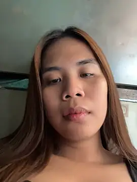 Margaux4U online show from 04/12/26, 07:24