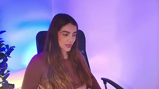 Snapshot of Julieta-8 chatting on 02/05/26, 02:49 Julieta-8 online show from 02/05/26, 02:49