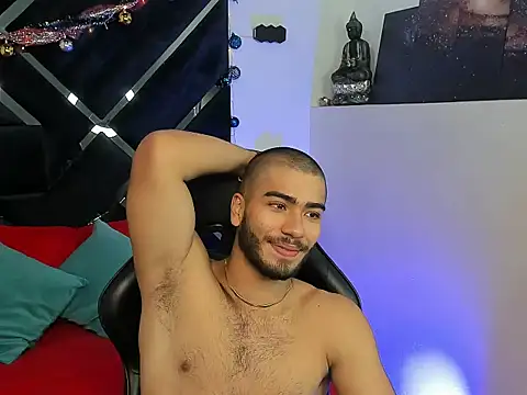 Snapshot of Franco_banderas chatting on 12/16/25, 02:22 Franco banderas online show from 12/16/25, 02:22