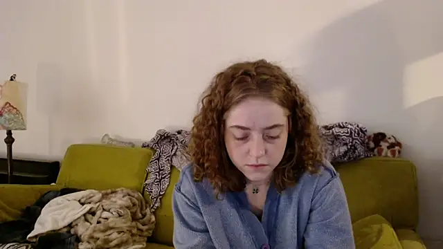 Snapshot of DeliaBlew chatting on 12/15/25, 02:10 DeliaBlew online show from 12/15/25, 02:10