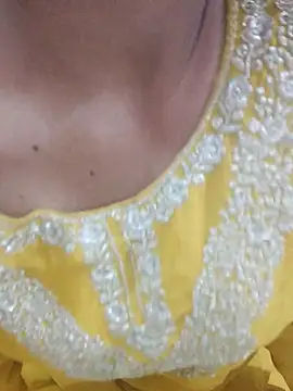 Snapshot of Sizzling_Quinn chatting on 04/07/26, 05:13 Sizzling Quinn online show from 04/07/26, 05:13