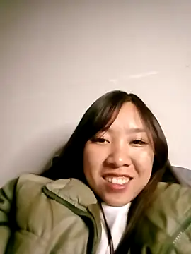 Snapshot of Minsssa20 chatting on 01/09/26, 05:04 Minsssa20 online show from 01/09/26, 05:04