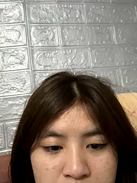 Snapshot of Cheerful-girl chatting on 11/30/25, 06:01 Cheerful-girl online show from 11/30/25, 06:01