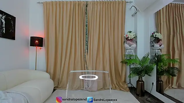 SandraLopezxx online show from 04/24/26, 09:06