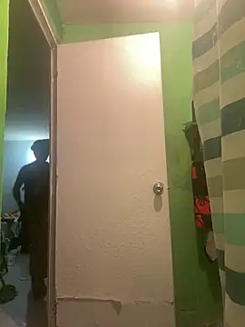 Snapshot of ivanmoremore chatting on 03/28/26, 12:05 ivanmoremore online show from 03/28/26, 12:05