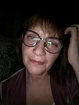 Snapshot of MichelleLove48 chatting on 03/08/26, 07:28 MichelleLove48 online show from 03/08/26, 07:28