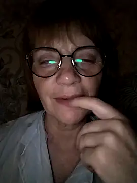 Snapshot of MichelleLove48 chatting on 03/21/26, 11:19 MichelleLove48 online show from 03/21/26, 11:19