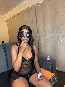 Snapshot of Fancy_Face28 chatting on 02/17/26, 05:30 Fancy Face28 online show from 02/17/26, 05:30