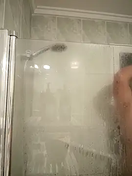 Luna Leroy online show from 12/16/25, 06:02