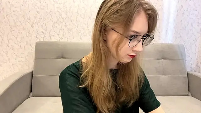 Snapshot of MargyDejong chatting on 03/15/26, 09:04 MargyDejong online show from 03/15/26, 09:04