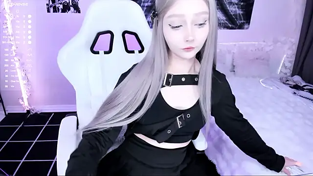 Snapshot of lyric4 chatting on 03/11/26, 03:45 lyric4 online show from 03/11/26, 03:45