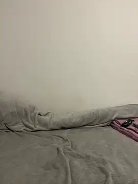 Snapshot of BellaRosex_x chatting on 02/13/26, 03:30 BellaRosex x online show from 02/13/26, 03:30