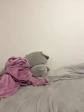 Snapshot of BellaRosex_x chatting on 03/07/26, 04:15 BellaRosex x online show from 03/07/26, 04:15