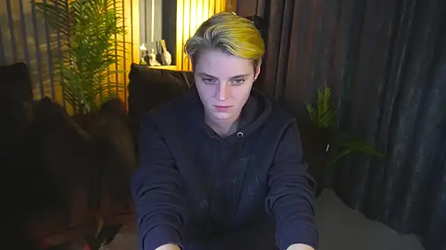 RoxyFlamee online show from 12/03/25, 01:42