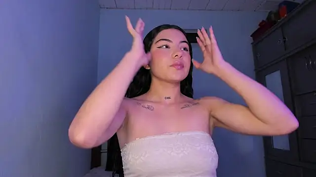 babycherry19 online show from 12/05/25, 12:41