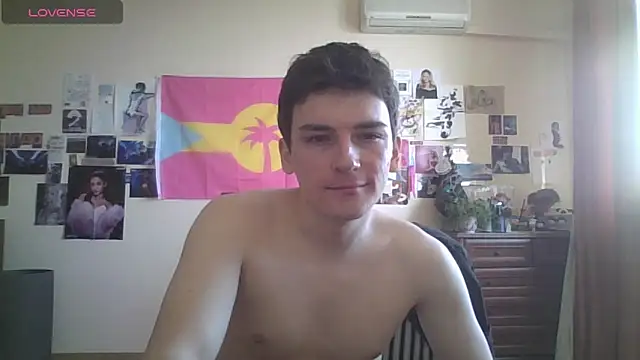 Snapshot of leo_cutie chatting on 03/08/26, 07:56 leo cutie online show from 03/08/26, 07:56