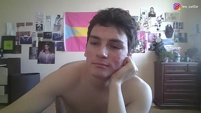 Snapshot of leo_cutie chatting on 03/14/26, 09:26 leo cutie online show from 03/14/26, 09:26