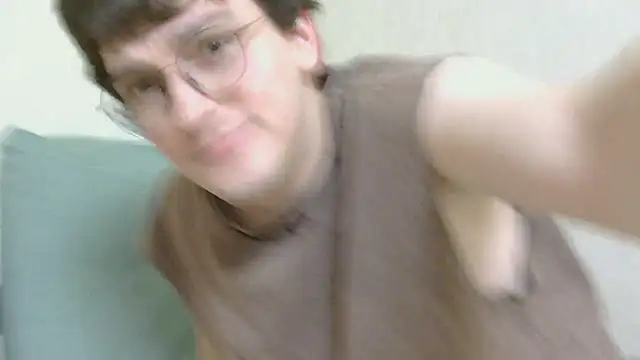 Snapshot of leo_cutie chatting on 07/31/26, 08:30 leo cutie online show from 07/31/26, 08:30
