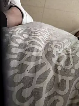 Snapshot of TRESBONNEBITE chatting on 03/23/26, 03:27 TRESBONNEBITE online show from 03/23/26, 03:27