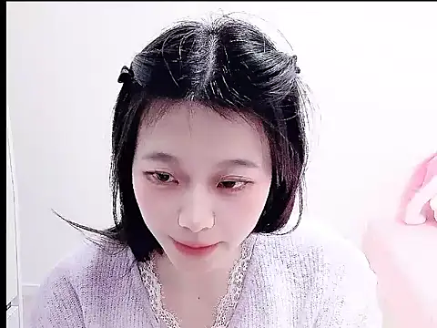 Snapshot of youyou-66 chatting on 12/17/25, 09:48 youyou-66 online show from 12/17/25, 09:48