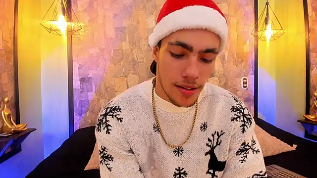 Snapshot of PatrickS25 chatting on 12/02/25, 04:51 PatrickS25 online show from 12/02/25, 04:51