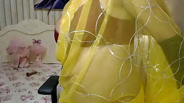 Snapshot of Ghost-04 chatting on 03/21/26, 10:57 Ghost-04 online show from 03/21/26, 10:57