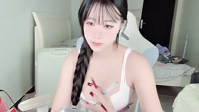 CCmakelong online show from 05/05/26, 05:04