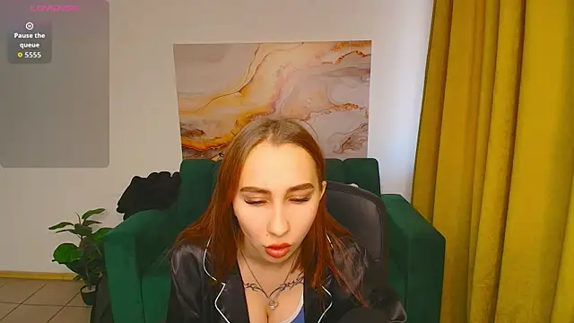 Snapshot of MilagrosWind chatting on 12/05/25, 12:47 MilagrosWind online show from 12/05/25, 12:47