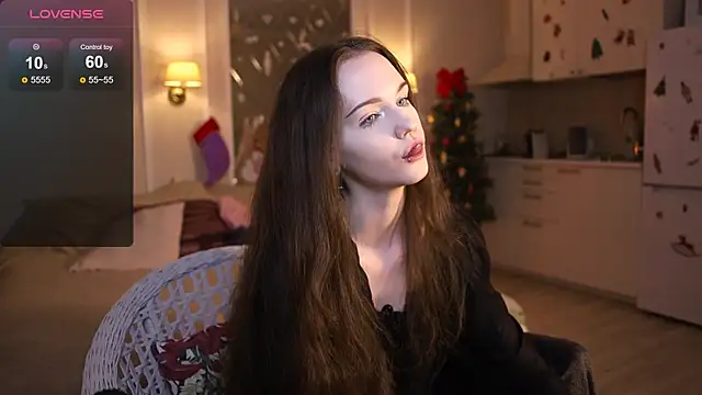 lunaice   online show from 12/16/25, 07:02