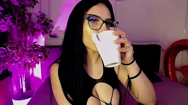 Snapshot of RavenFoxxy chatting on 02/27/26, 06:02 RavenFoxxy online show from 02/27/26, 06:02