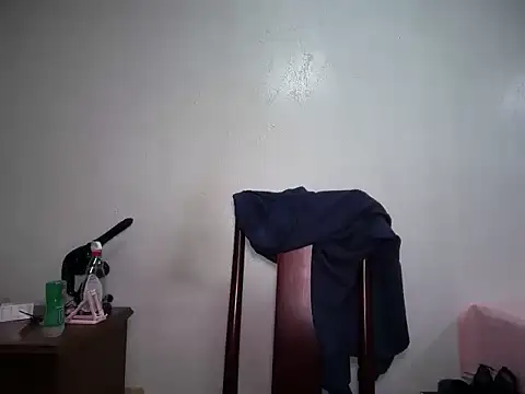Snapshot of Tina_Slick chatting on 07/10/26, 12:41 Tina Slick online show from 07/10/26, 12:41