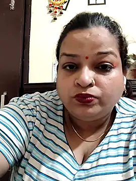 Snapshot of Sexey-Model21 chatting on 02/21/26, 12:44 Sexey-Model21 online show from 02/21/26, 12:44